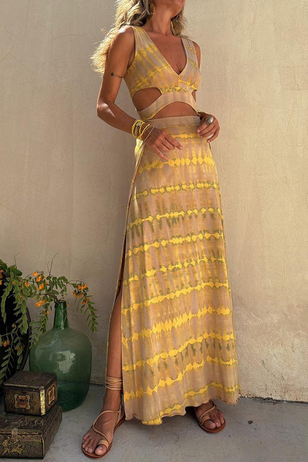 Bianca - Dress With Deep Neckline