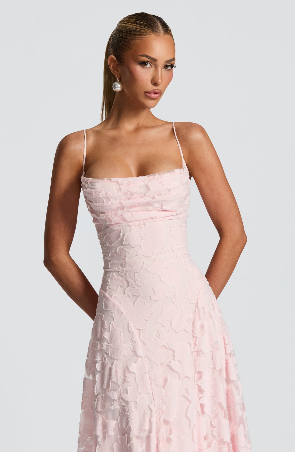 Daphne - Elegant Maxi Dress