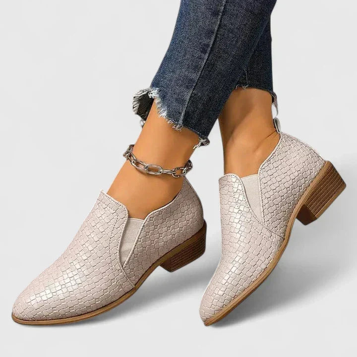 ARIVELLEA – ORTHOPEDIC SHOES